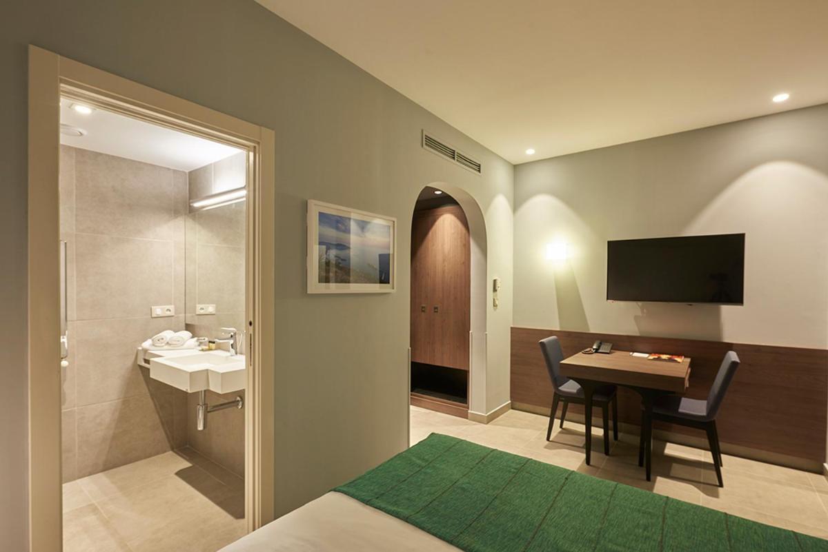 M Suite Hotel 알제 외부 사진